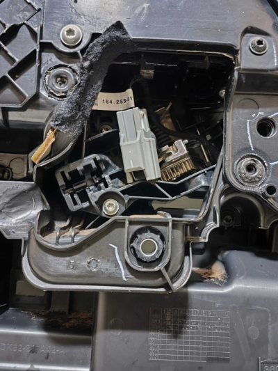 FORRO PORTA DIANTEIRA DIREITA RANGE ROVER SPORT 2014 A 2016 - Imagem 8