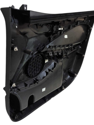 FORRO PORTA DIANTEIRA ESQUERDA 26280508 GM ONIX 2020 A 2024 - Imagem 5