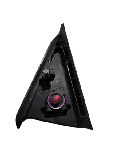 MOLDURA INTERNA PORTA TRAS DIRETA HYUNDAI I30 2009 A 2012 - Imagem 3