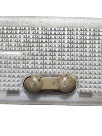 LUZ TETO CORTESIA 264302FJ0A NISSAN MARCH 2012 2013 A 2019 - Imagem 4