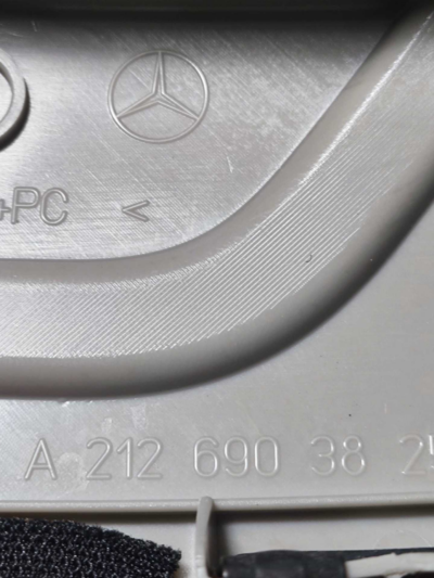 MOLDURA COLUNA ESQUERDA MERCEDES C280 2010/2012 A2126903825 - Imagem 8