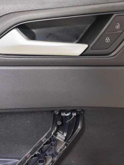 FORRO PORTA DIANTEIRA ESQUERDA VOLKSWAGEN NIVUS 2021 A 2023 - Imagem 2