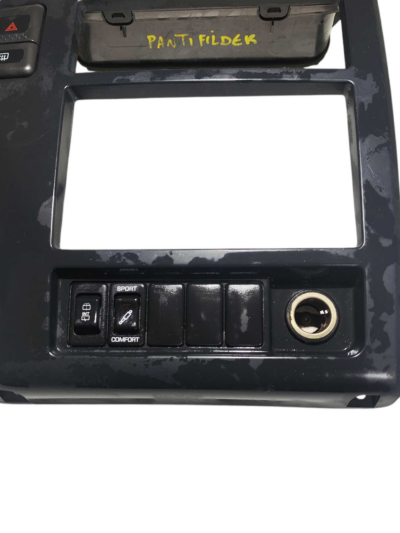 Moldura Rádio 68260K10381 Nissan Pathfinder 1999/2000 - Imagem 4