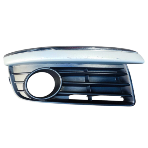 GRADE FAROL MILHA DIREITO VOLKSWAGEN JETTA 2006 a 2010