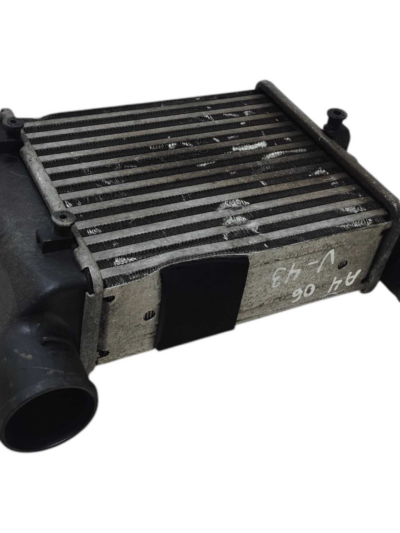 RADIADOR INTERCOOLER 8E0145805 AUDI A4 2004 2005 A 2008 - Imagem 3
