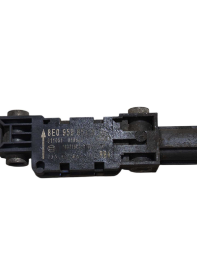 SENSOR FRONTAL 8E0959651A AUDI A4 2004 2005 2006 A 2008 - Imagem 1