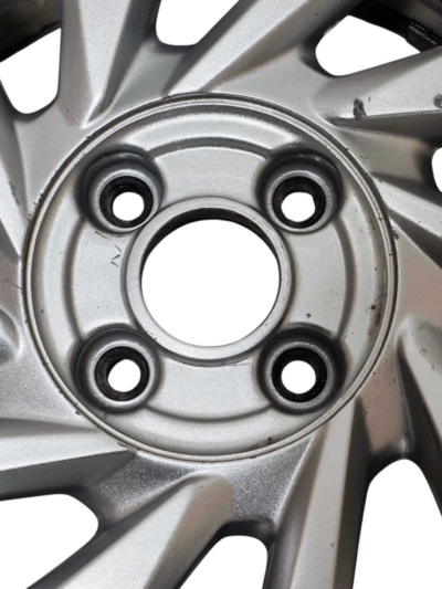RODA ARO 15 VOLKSWAGEN UP MPI 2015 2016 A 2020 C/DETALHE - Imagem 5