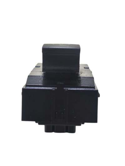 BOTÃO VIDRO TRASEIRO DIREITO 26211284 GM TRACKER 2021 A 2023 - Imagem 3