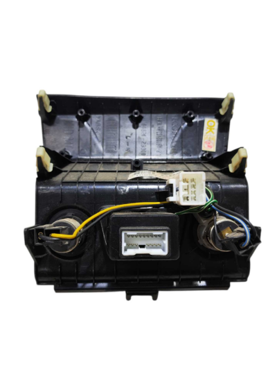 MOLDURA USB TOMADA 12V 846212S000 HYUNDAI IX35 2010 A 2016 - Imagem 2