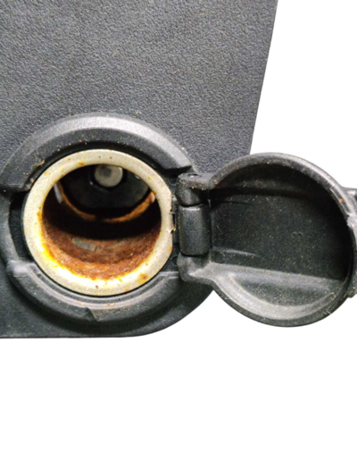 MOLDURA TOMADA 12V KIA SPORTAGE 2.0 2008 2009 A 2012 - Imagem 6
