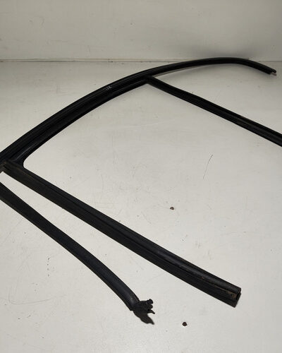 Borracha Guarnição Porta Tras Esq Bmw 320i 2013 2014 2015 - Imagem 3