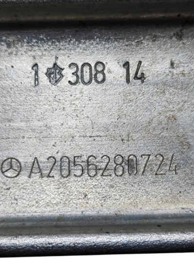 TRAVESSA DIANTEIRO COFRE MOTOR MERCEDES C180 2015 A 2018 - Imagem 6