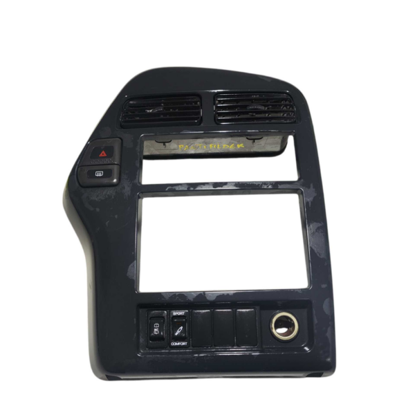 Moldura Rádio 68260K10381 Nissan Pathfinder 1999/2000
