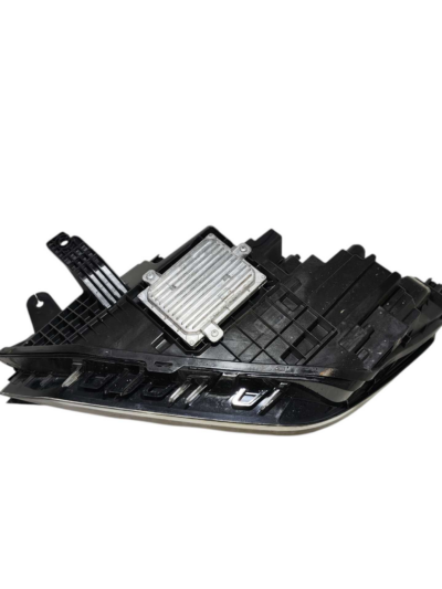 FAROL DIREITO SA3F4121020C BYD SONG PLUS 2023 2024 C/DETALHE - Imagem 4