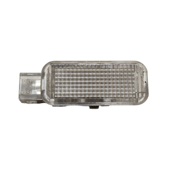 LUZ CORTESIA FORRO PORTA 4B0947415 AUDI A4 2004 2005 A 2008