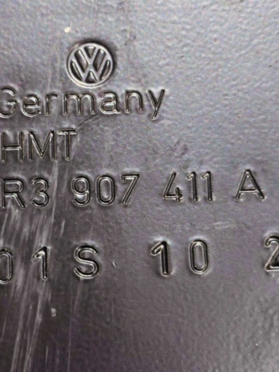 TAMPA CAIXA MÓDULO MOTOR VOLKSWAGEN POLO 2022 A 2024 - Imagem 7