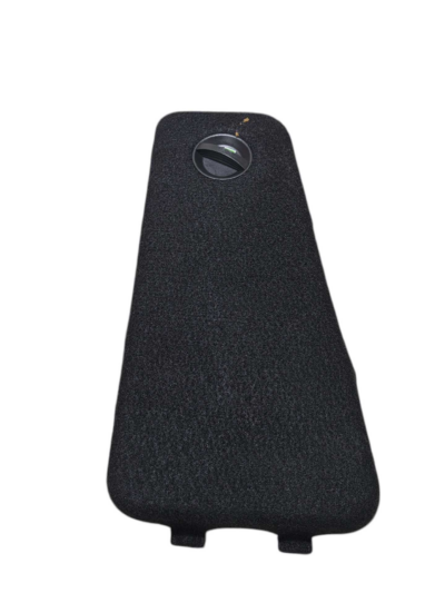TAMPA LATERAL PORTA MALAS MERCEDES C280 2010 2011 2012