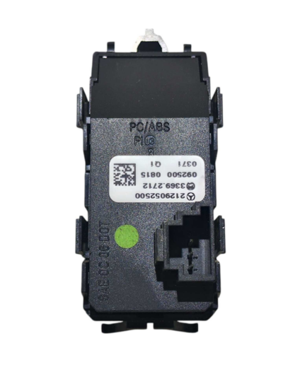 BOTÃO PISCA ALERTA 2129052500 MERCEDES C280 2010 2011 2012 - Imagem 3
