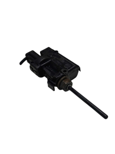 TRAVA PORTINHOLA TANQUE 8200305732 RENAULT Megane 2007/2011 - Imagem 3