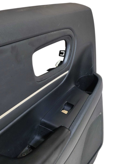 FORRO PORTA TRASEIRO ESQUERDO HONDA HRV 2022/24 C/DETALHE - Imagem 4