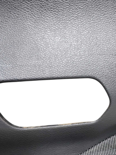 FORRO PORTA DIANTEIRA DIREITA NISSAN KICKS 1.6 2018 A 2022 - Imagem 4